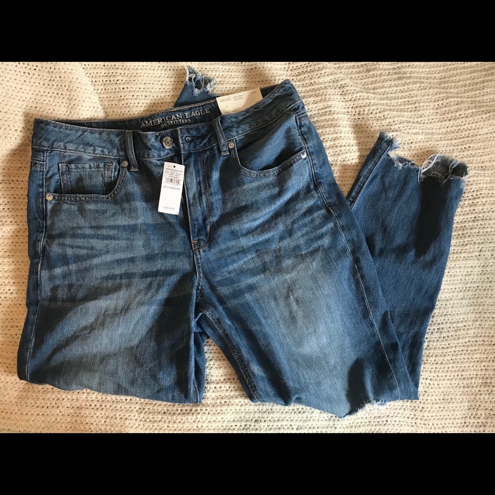 American eagle hi rise tomgirl Jeans